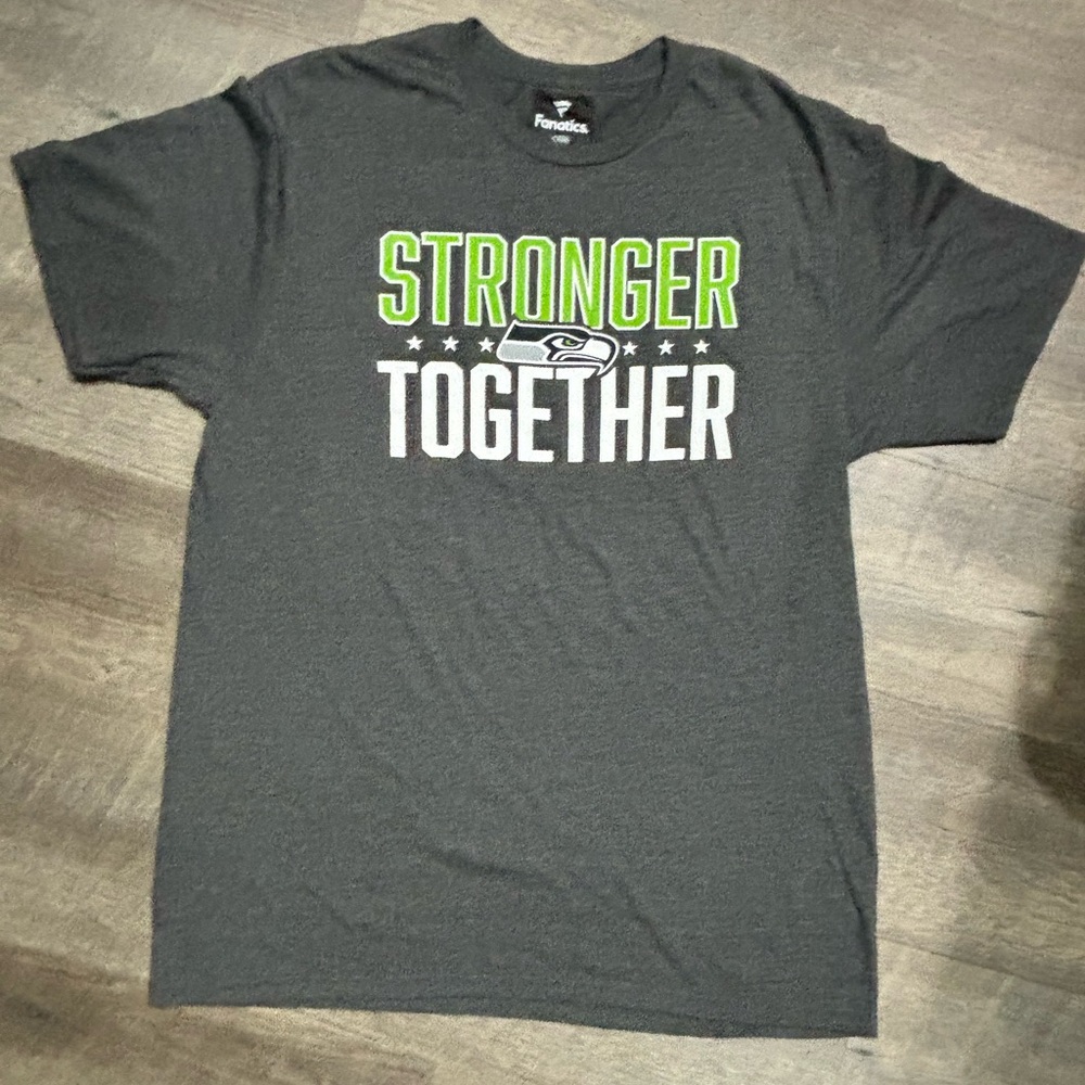 NWOT Seattle Seahawks Fanatics T Men’s  LG - Picture 3 of 7
